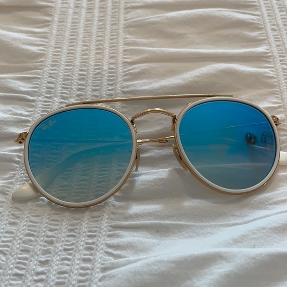 Authentic Raybans in great condition, blue lens - Picture 2 of 3